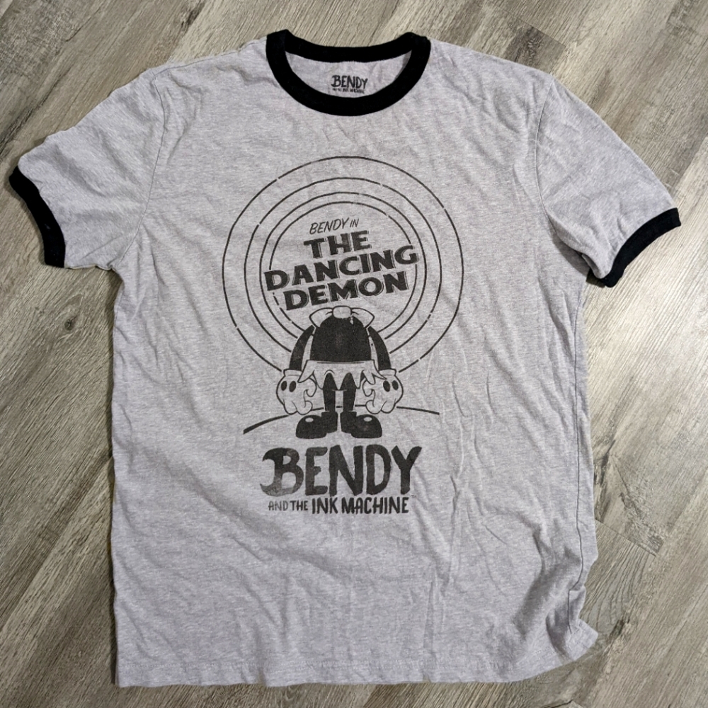 Medium Gray Bendy t shirt